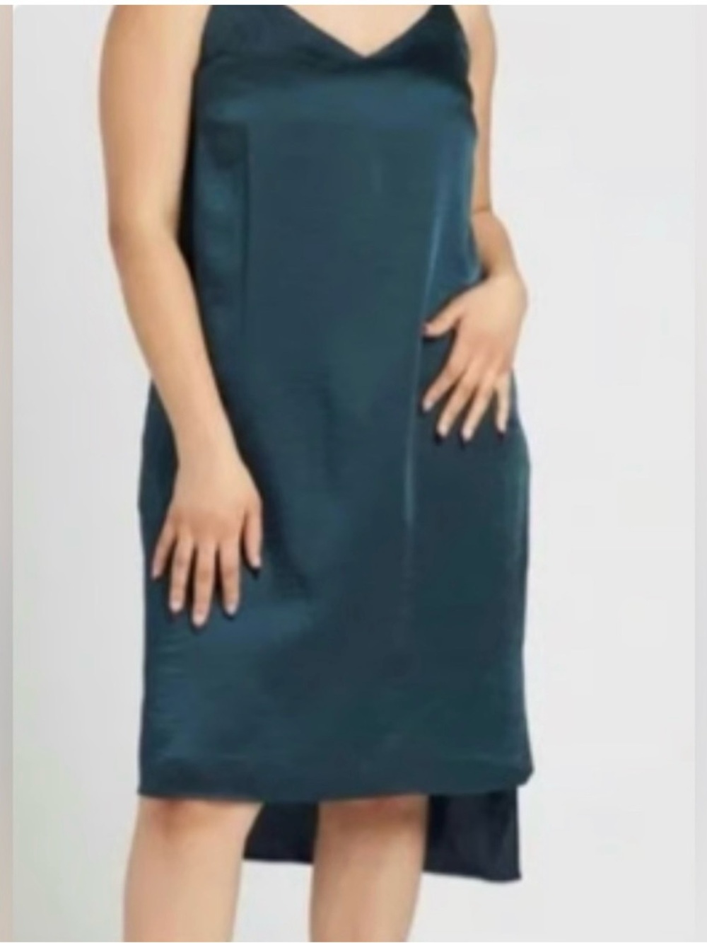 Universal Standard Dress NWT Satin V-Neck Slip Dress Black XS / US 10-12 MIDI